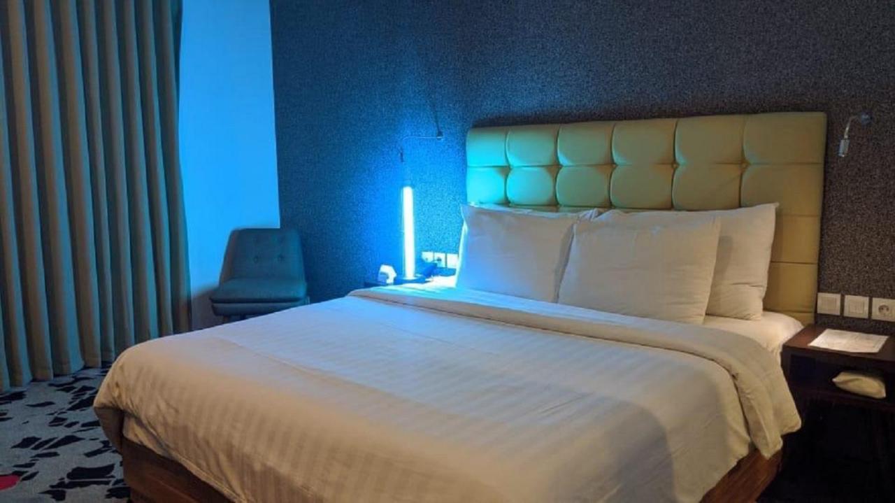 Liberty Hotel Thamrin Джакарта Екстериор снимка