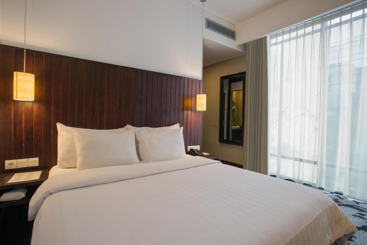 Liberty Hotel Thamrin Джакарта Екстериор снимка
